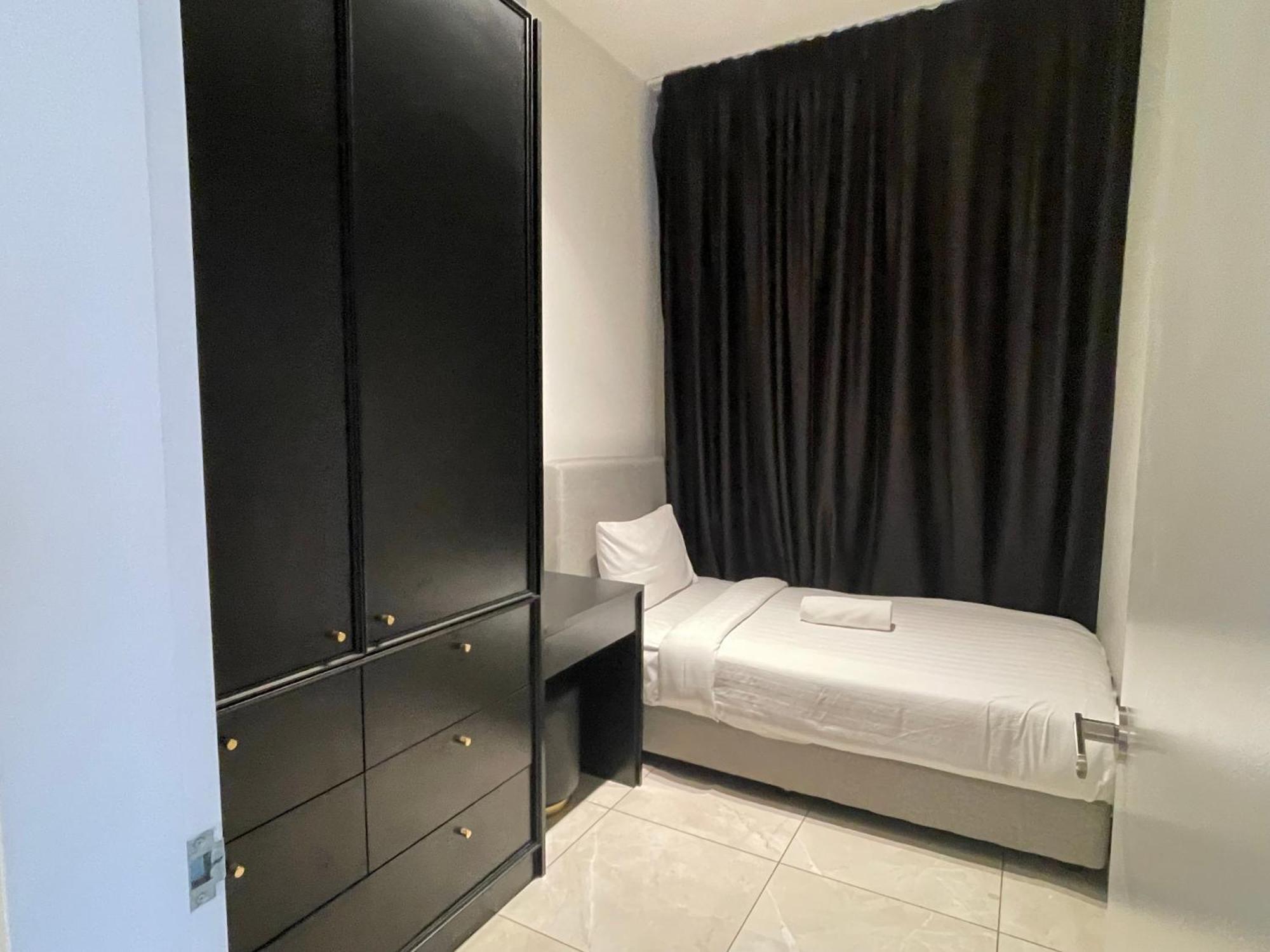 Apartment At Axon *